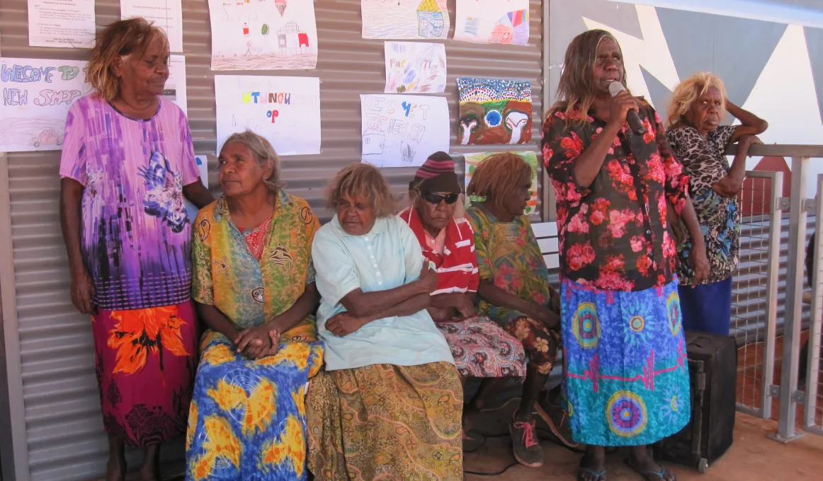 Gladys Beasley, Jessie Beasley, Rita Beasley, Jessie Petersen, Topsie Beasley, Julie Petersen – Chairperson, Margaret Petersen.