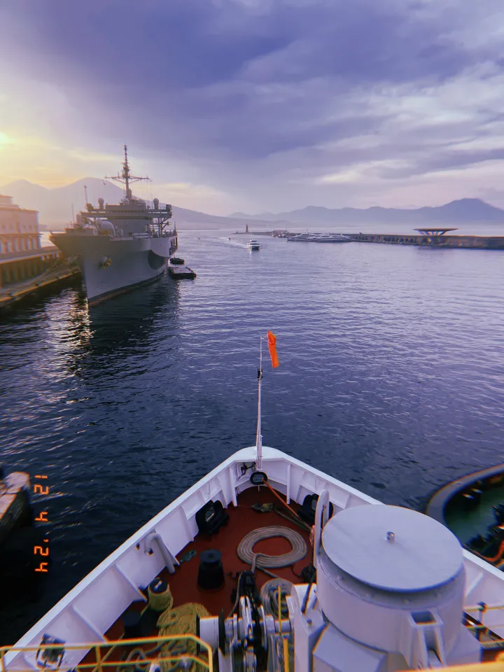 Research vessel sets sail
